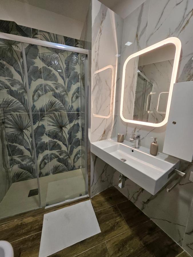 B&B Pietre Preziose Σαλέρνο Εξωτερικό φωτογραφία