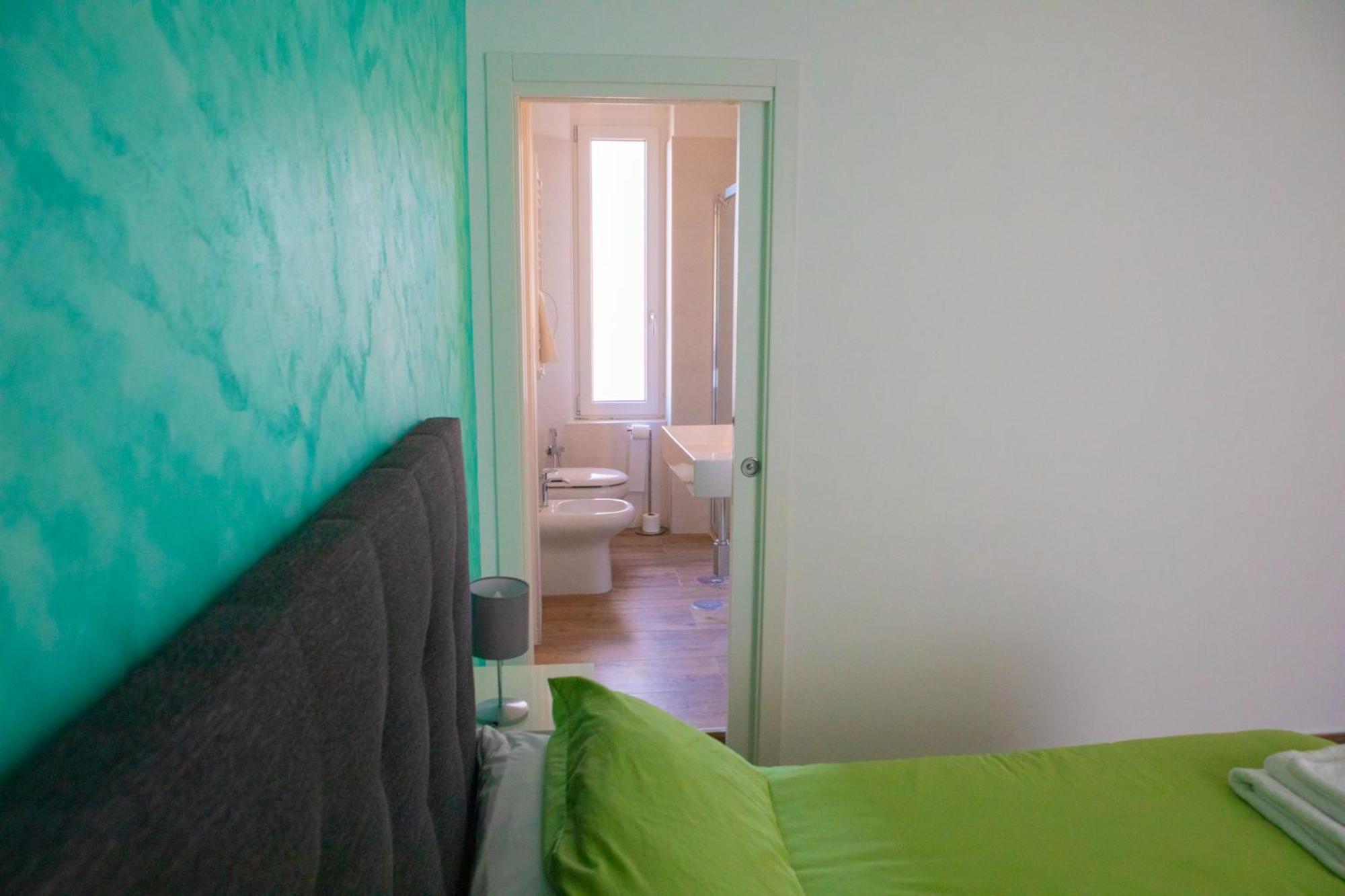 B&B Pietre Preziose Σαλέρνο Εξωτερικό φωτογραφία