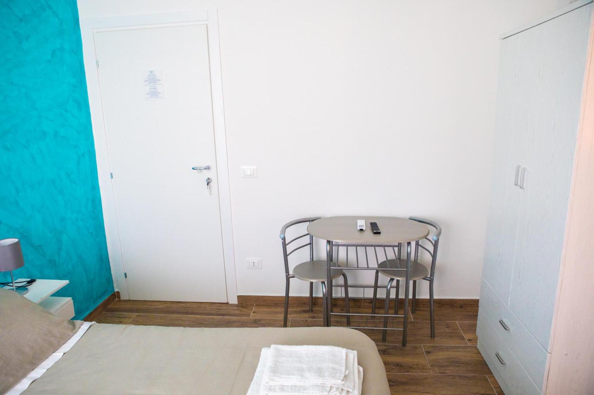 B&B Pietre Preziose Σαλέρνο Εξωτερικό φωτογραφία